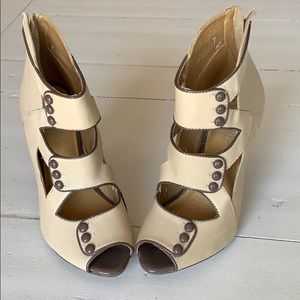 Vintage inspired heels